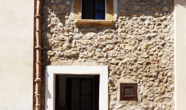 CASAS DE PUEBLO EN MALLORCA: CASA DE PUEBLO CON MUCHAS POSIBILIDADES EN COSTITX.