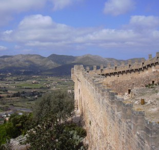 Muralla Castillo de Capdepera